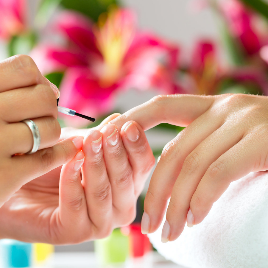 GEL MANICURES